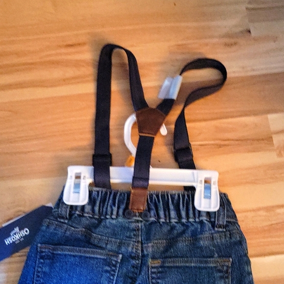 Brand New with Tags 3T Osh Kosh Jeans with suspenders - Picture 3 of 4